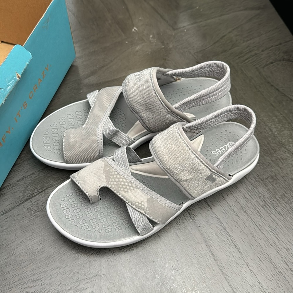 Bzees Call Me Sandal - Picture 6 of 6
